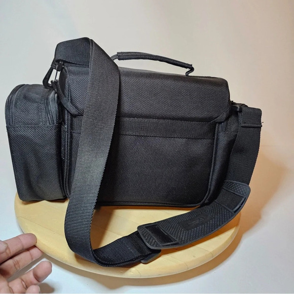 VINTAGE Kodak Black Padded Camera Bag With Multiple Pockets And Compartments - Picture 3 of 9